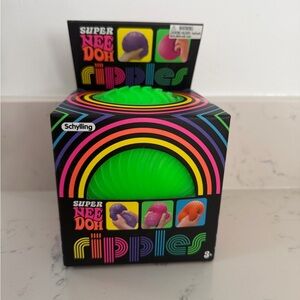 Super NeeDoh Ripples Stress Ball - Bright Green